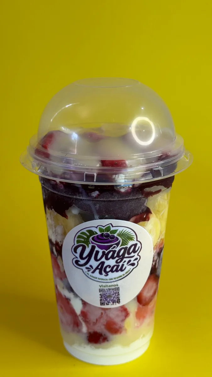 Açaí con fruta 330 ml